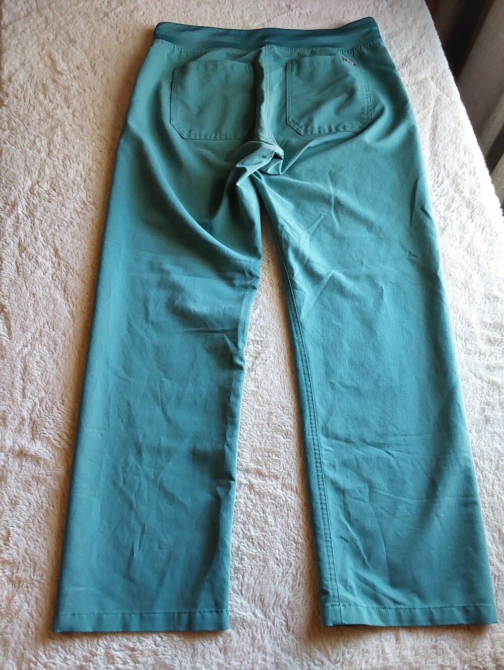 🌺 Like New Figs Tech Collection Teal V-Neck Scrub Set - Picture 4 of 12